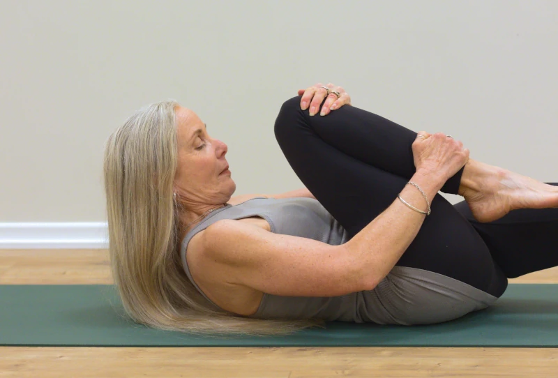 Single leg stretch